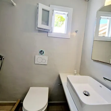 Meltemi Beach House By Opus